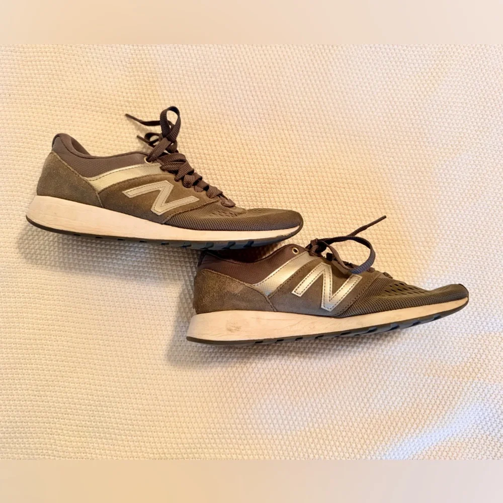 NEW BALANCE 24 Dark Grey & Silver Athletic Running Tennis Shoes Women’s Sneakers - Picture 6 of 10